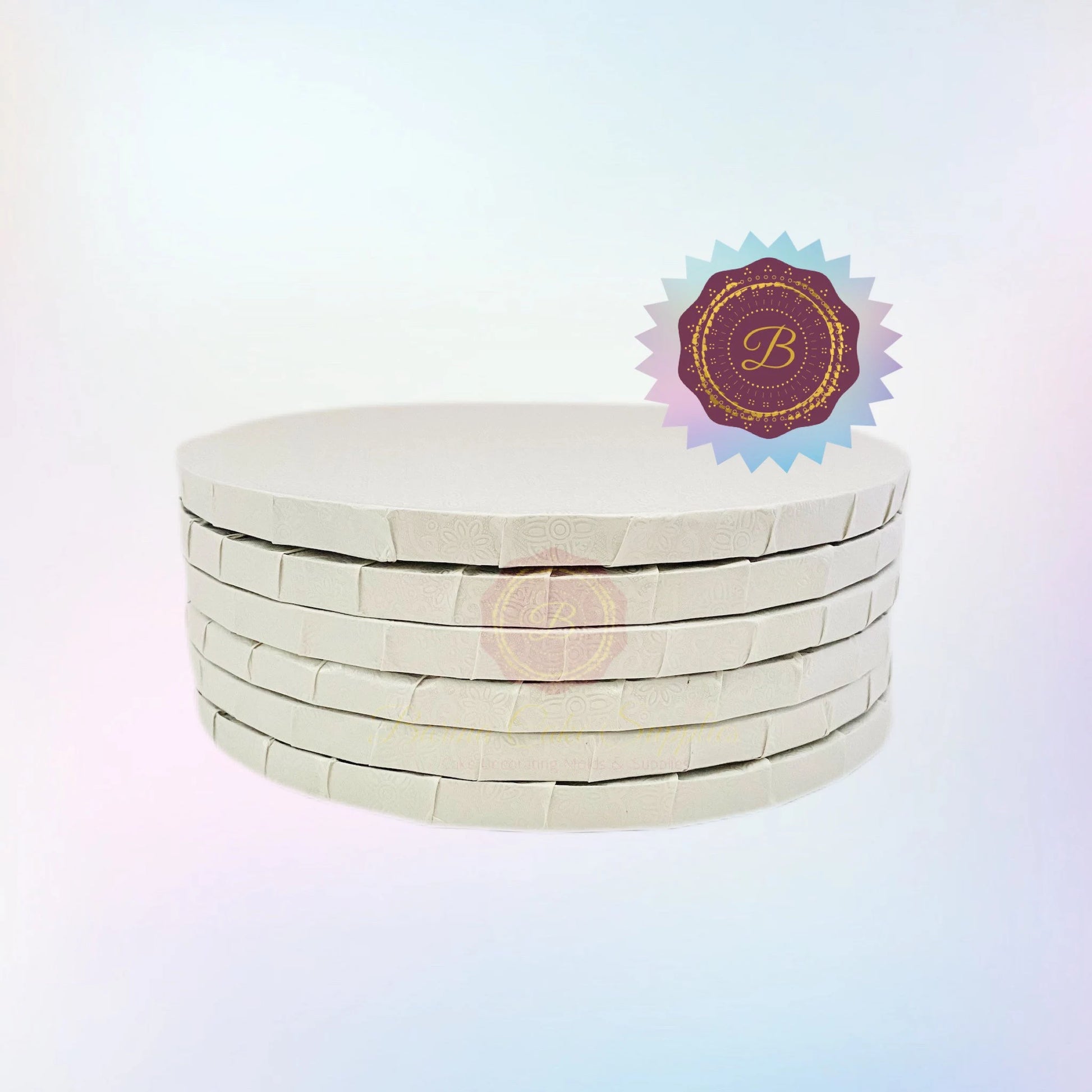 Cake board, 1/2 inch thick (12mm), sturdy base for cakes, ideal for displaying and transporting cakes, popular in the USA and Europe.